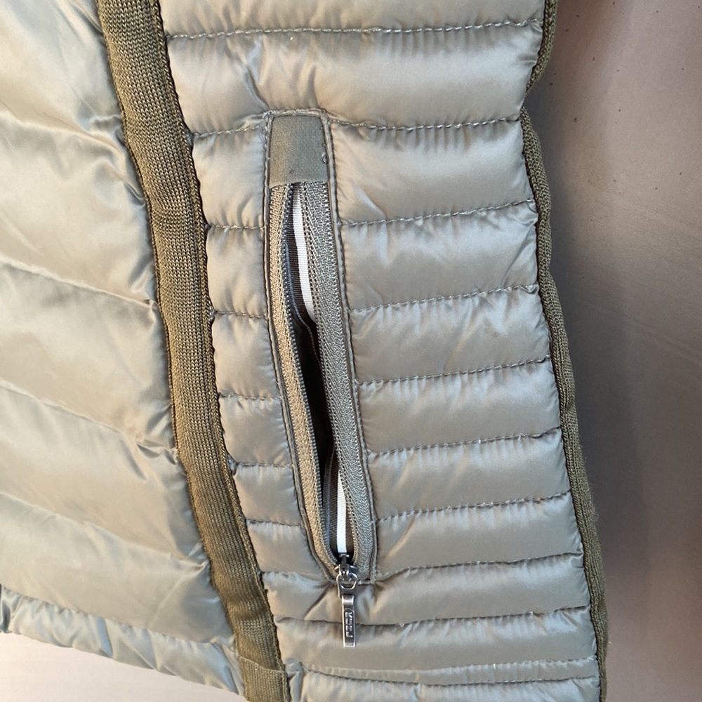 KUHL Lightweight Green Puffer Jacket - Picture 6 of 13